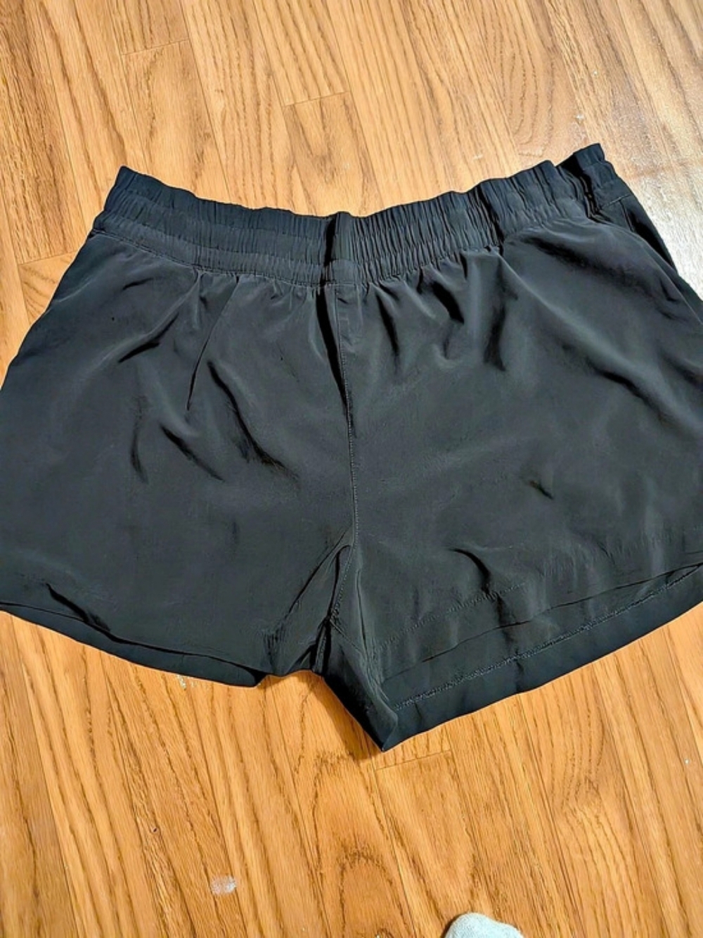 Athleta Weekender Run Short Athletic Shorts Black Large